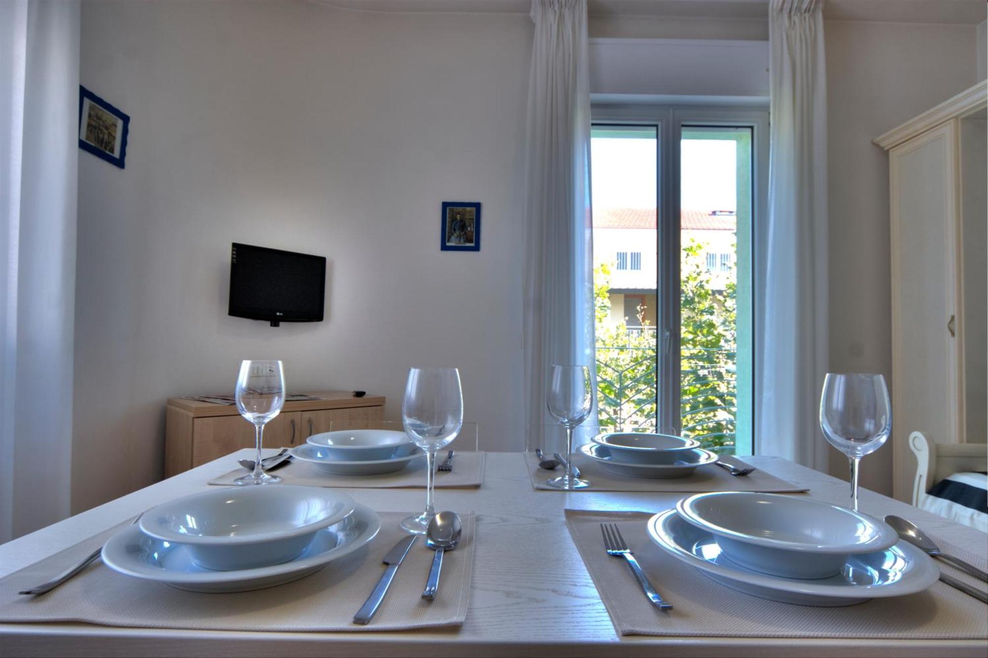 Residence Divina Ріміні Екстер'єр фото