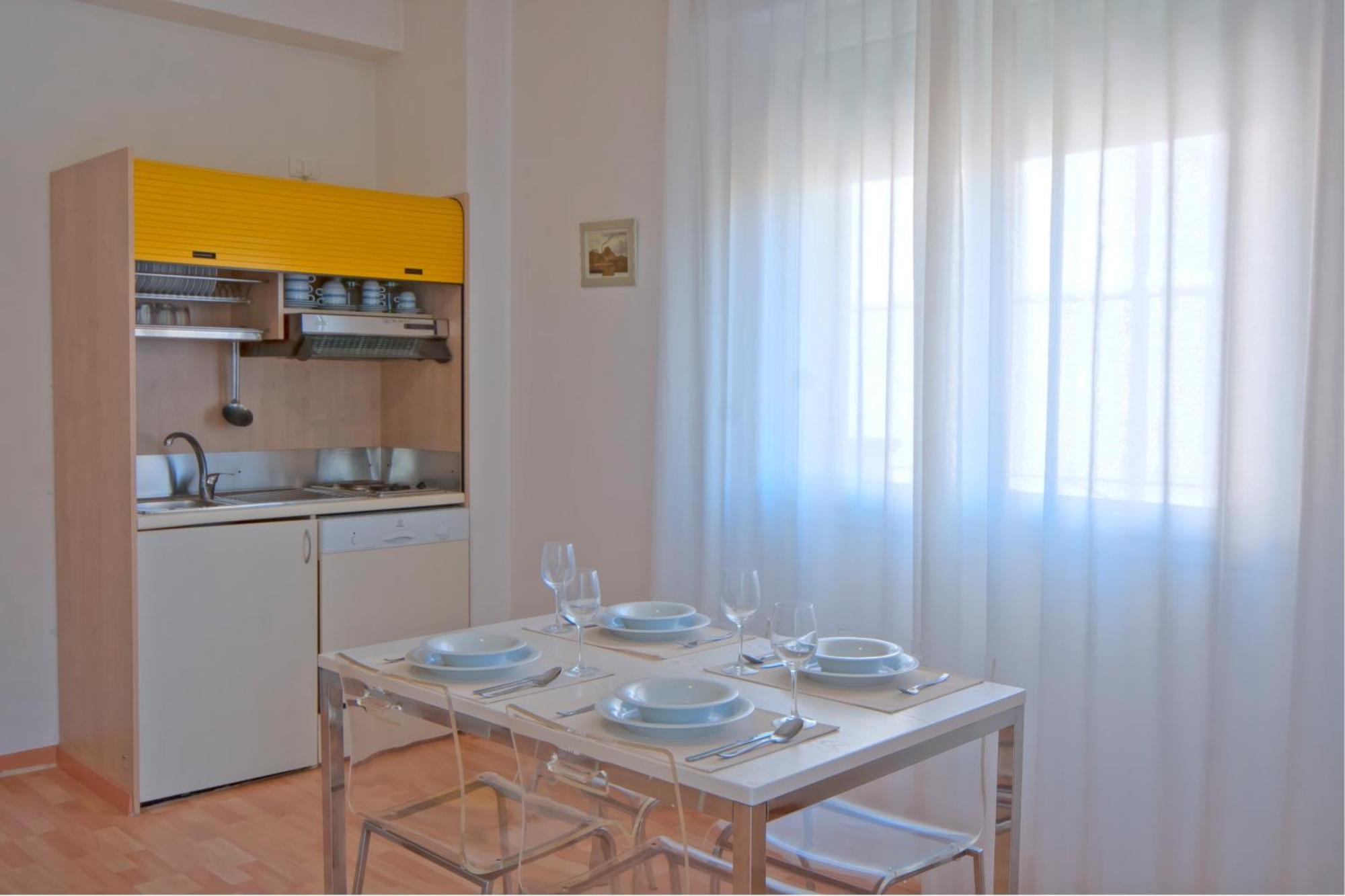 Residence Divina Ріміні Екстер'єр фото